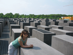 Miaomiao at the Holocaust Memorial