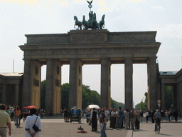 Front of the Brandenburger Tor gate, viewed from the Pariser Platz square
