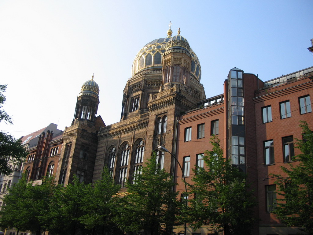 Front of the New Synagogue at the Oranienburger Straße street