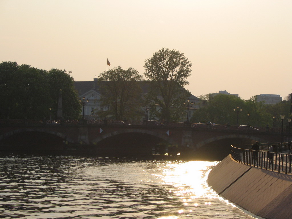 The Lutherbrücke bridge over the Spree river and the Bellevue Palace, viewed from the tour boat