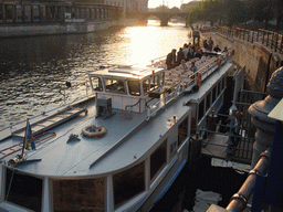 Our tour boat at the end point at the Spree River, at the Vera-Brittain-Ufer street