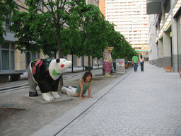 Miaomiao with United Buddy Bear statues at the St. Wolfgang-Straße street