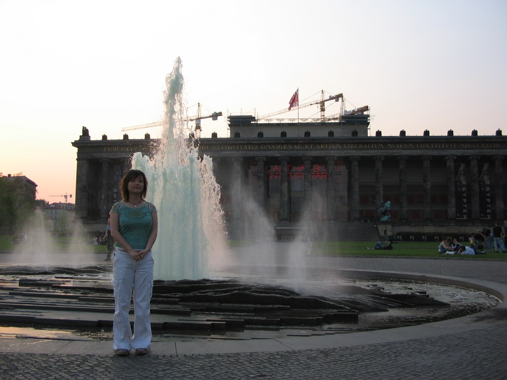 Miaomiao at the fountain in the Lustgarten park