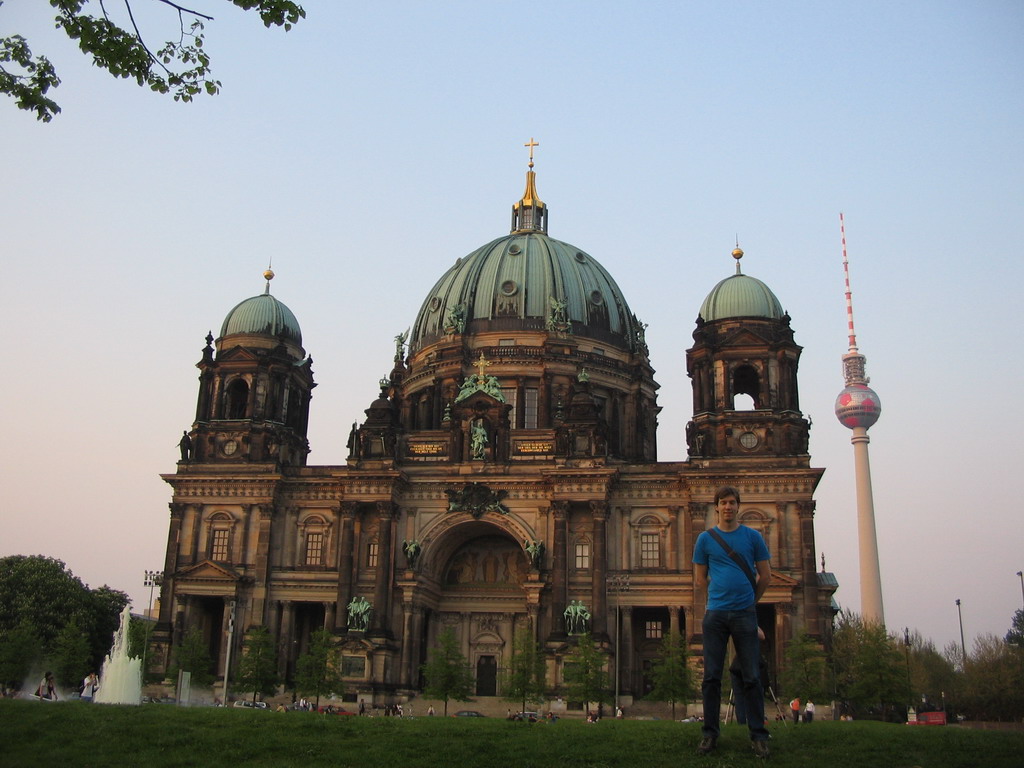 Tim in front of the Lustgarten park, the Berlin Cathedral and the Fernsehturm tower