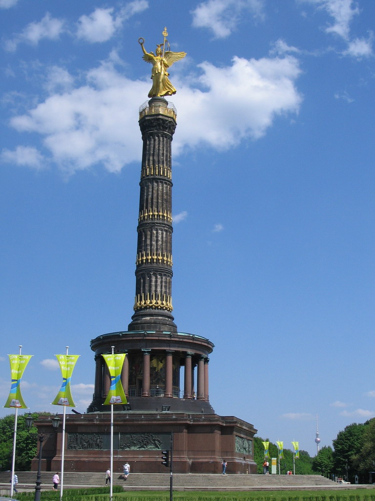 The Victory Column at the Großer Stern square