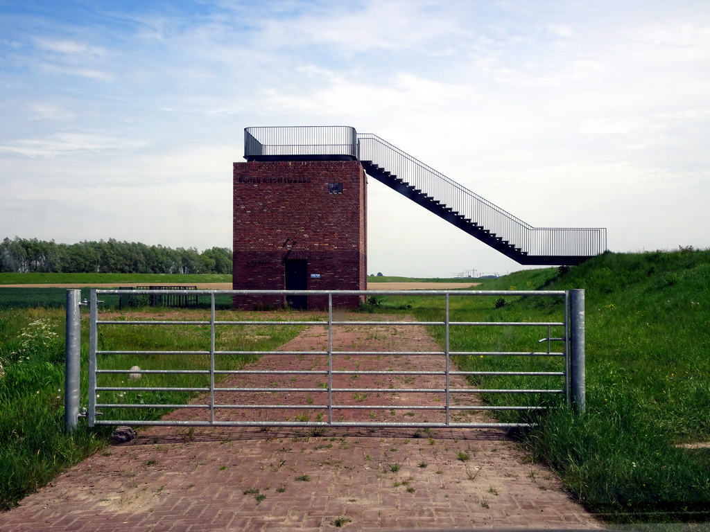 The Buiten Kievitswaard viewing tower, viewed from the car