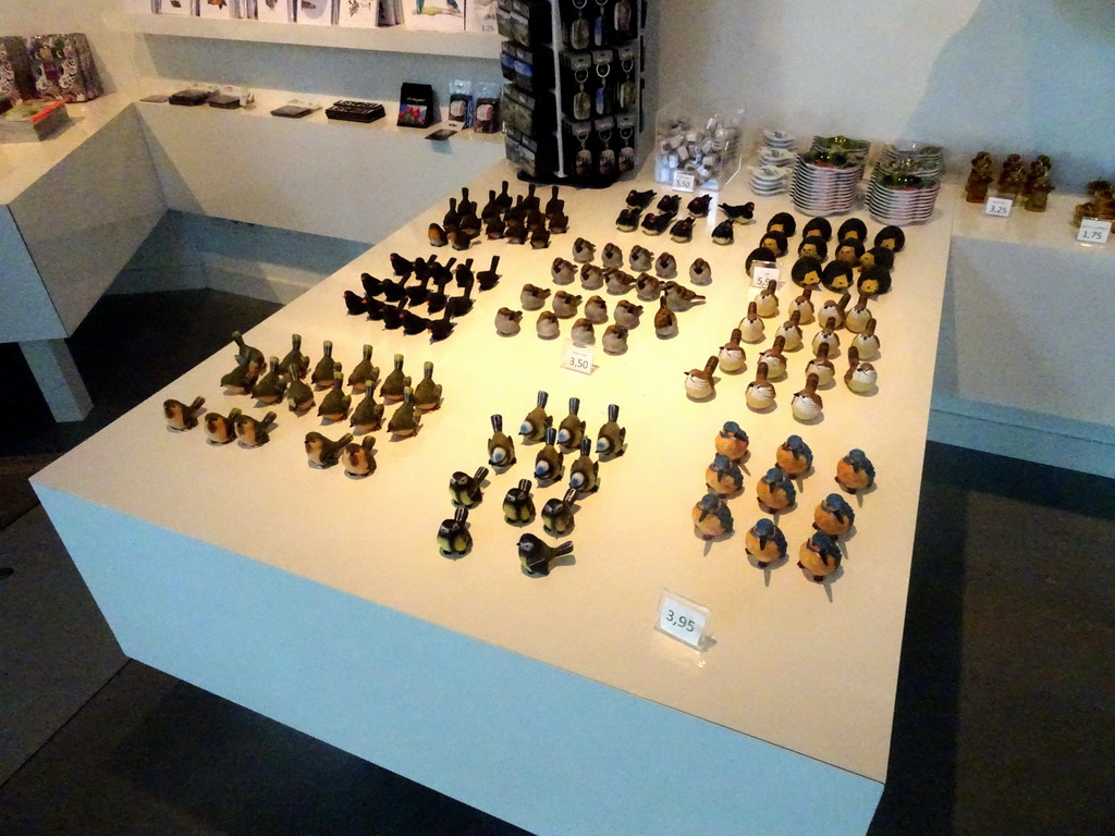 Bird statuettes in the souvenir shop of the Biesbosch MuseumEiland