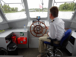 Our tour guide at the Fluistertocht tour boat on the Gat van van Kampen lake