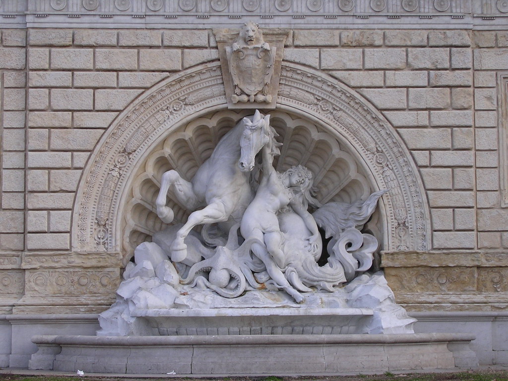 Statue at the front of the Scalinata Del Pincio staircase at the northwest side of the Montagnola Park