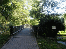 Northwest side of the walkway at the Kasteelpark Born zoo