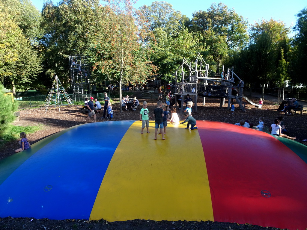 Max on the trampoline and the playground at the Kasteelpark Born zoo