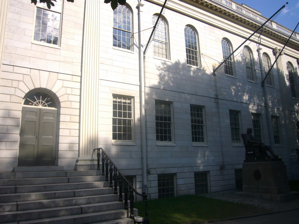 University Hall, with the statue of John Harvard, at Harvard