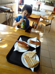 Max having lunch at the restaurant at the Lower Floor of the Museum building of the Oertijdmuseum