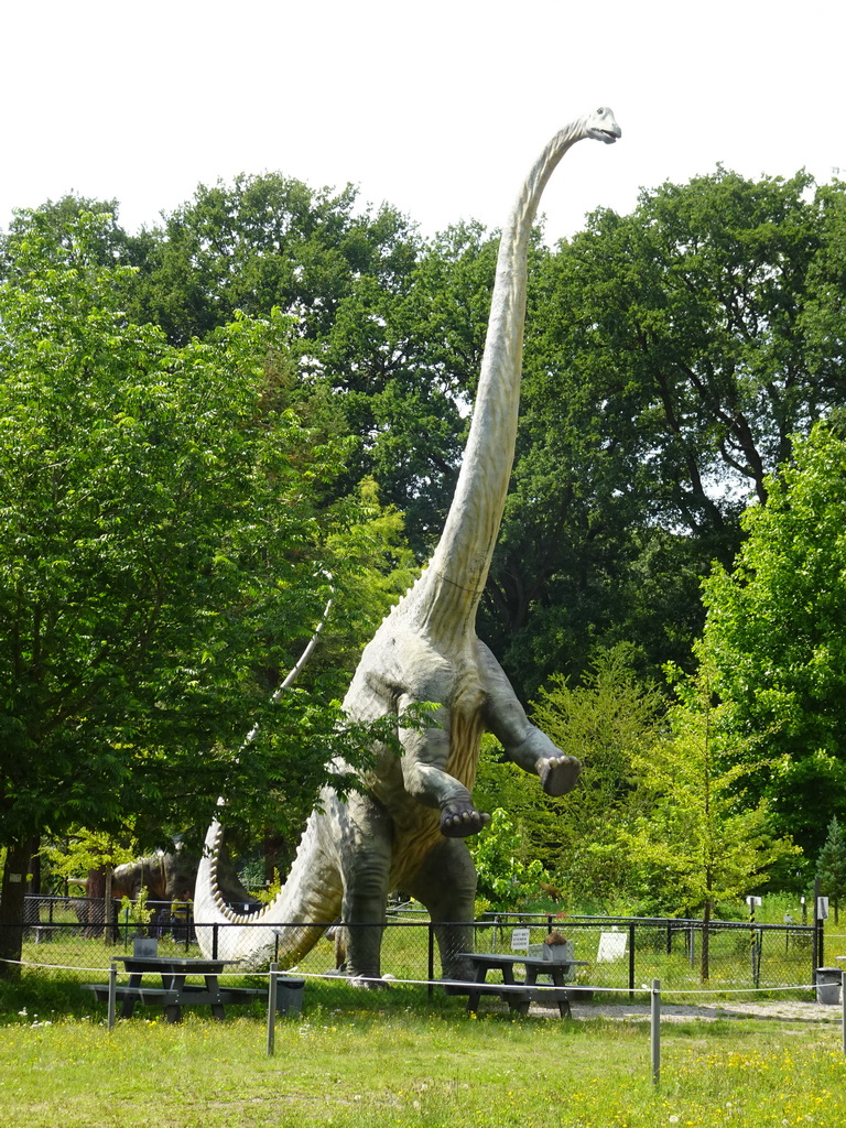 Diplodocus statue at the Garden of the Oertijdmuseum