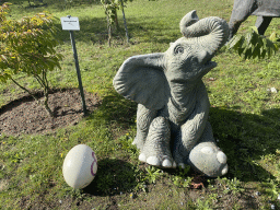 Dwarf Elephant statue in the Garden of the Oertijdmuseum