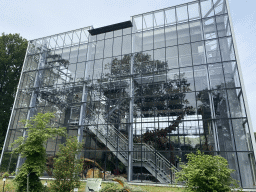 The Dinohal building of the Oertijdmuseum, viewed from the Garden