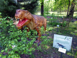 Statue of an Inostrancevia in the Garden of the Oertijdmuseum, with explanation