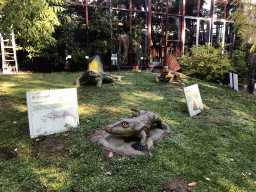 Statues of an Eryops and Dimetrodons in the Garden of the Oertijdmuseum, with explanation