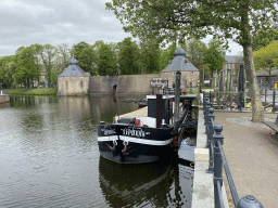 Boat in the Nieuwe Mark river and the Spanjaardsgat gate