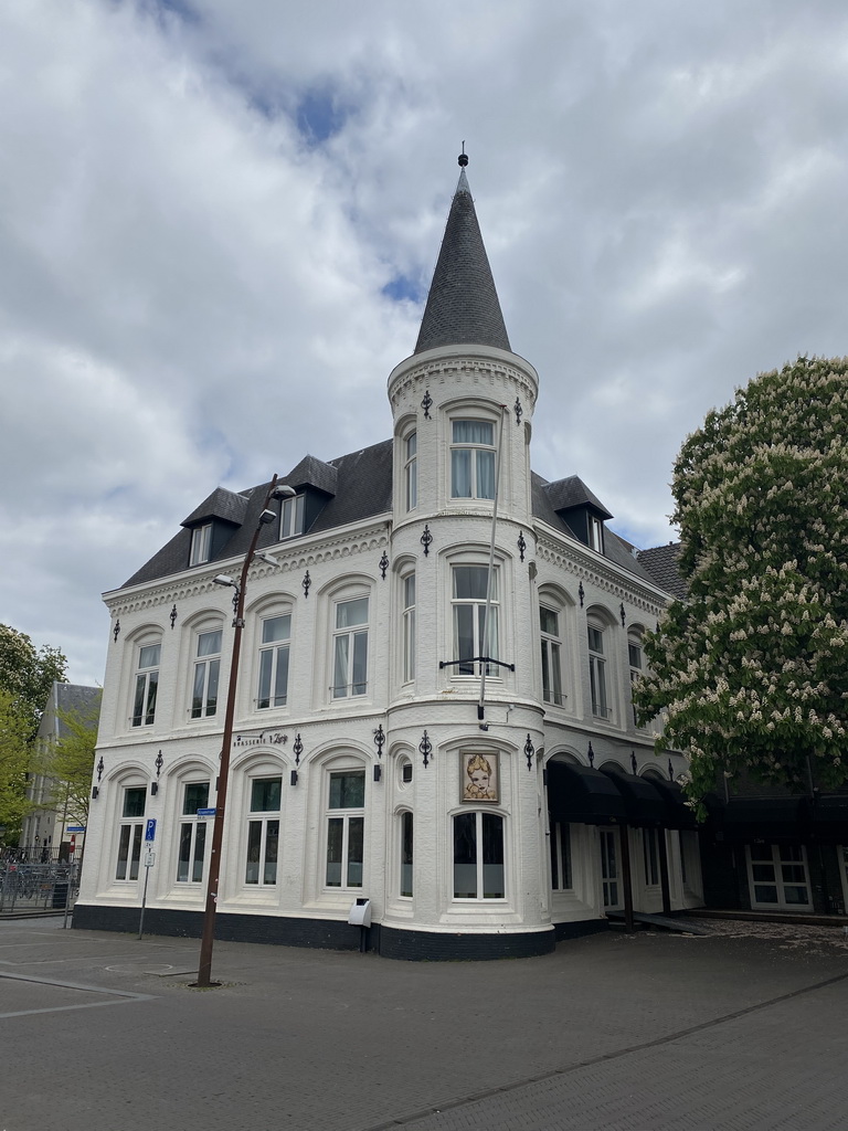 Front of the `t Zusje restaurant at the Kraanstraat street