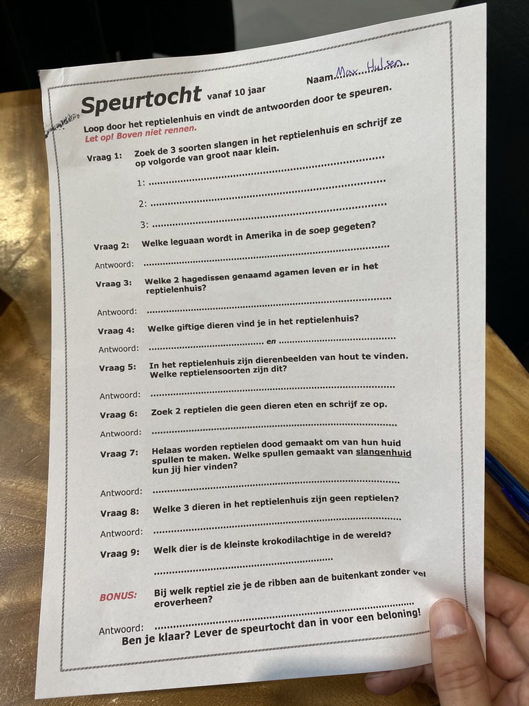 Questions on the paper of the scavenger hunt at the Reptielenhuis De Aarde zoo