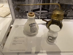 Items used with Diphtheria at the `Ziek & Gezond - Collectielab` exhibition in Room 3 at the Ground Floor of the Stedelijk Museum Breda, with explanation