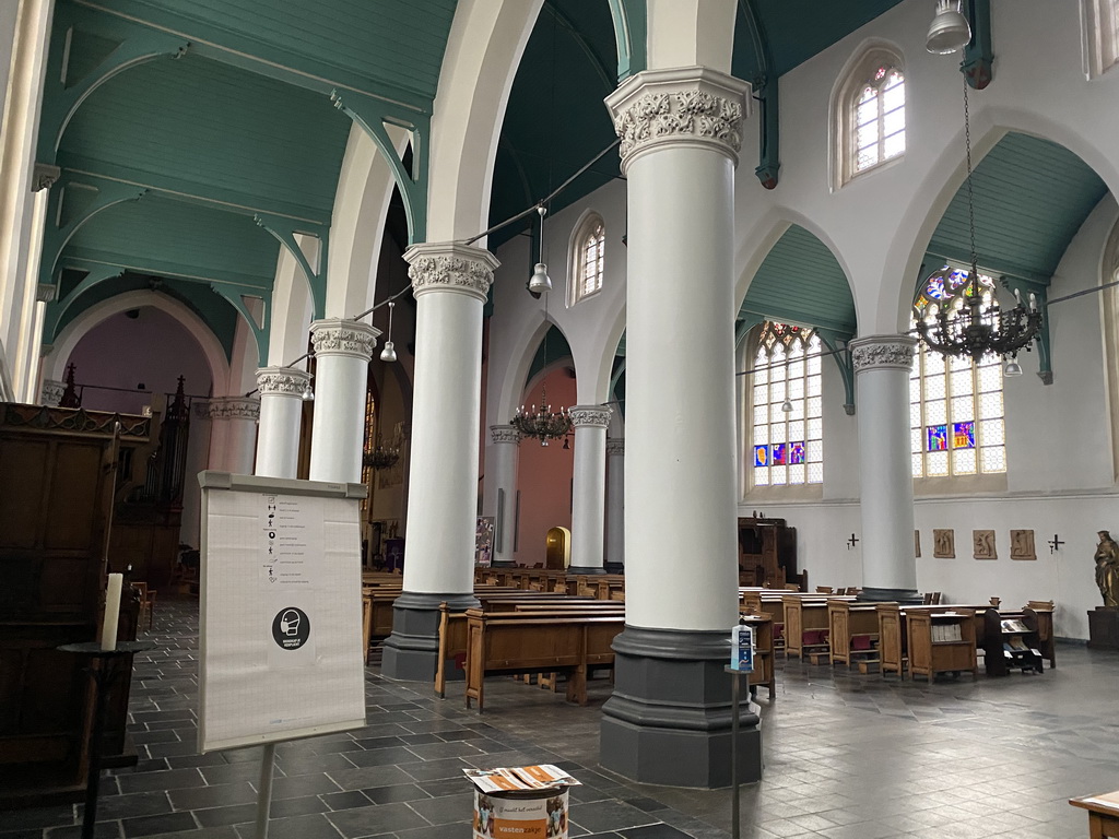 Nave and organ of the Sint-Martinuskerk church, viewed from the Maria Chapel