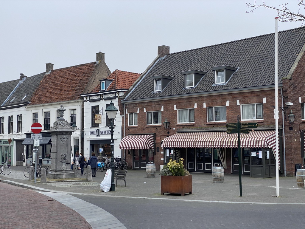 The Haagsemarkt square with the old pump