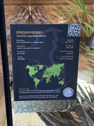 Explanation on the Savannah Monitor at the upper floor of the Reptielenhuis De Aarde zoo