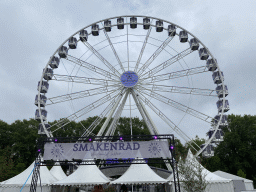 The Smakenrad ferris wheel at the Chasséveld square