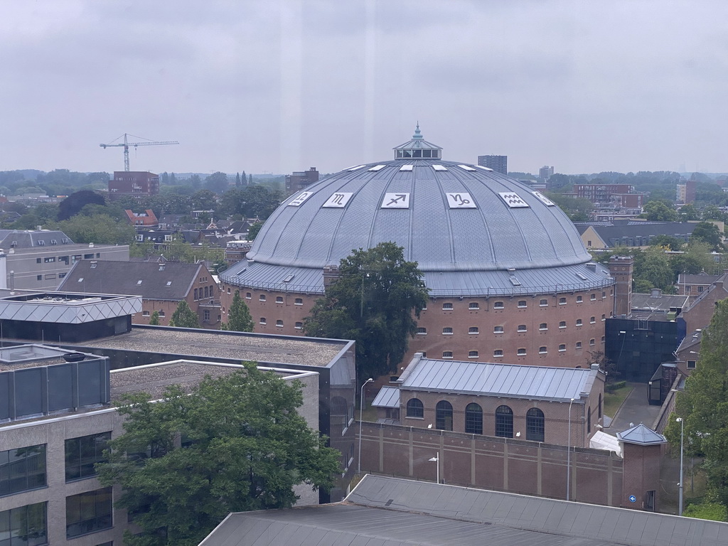 The Koepelgevangenis building, viewed from the Smakenrad ferris wheel at the Chasséveld square