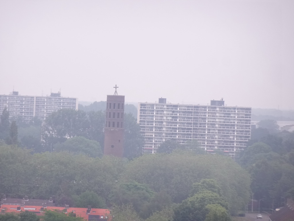 The Brabantpark with the tower of the Michaelkerk church, viewed from the Smakenrad ferris wheel at the Chasséveld square