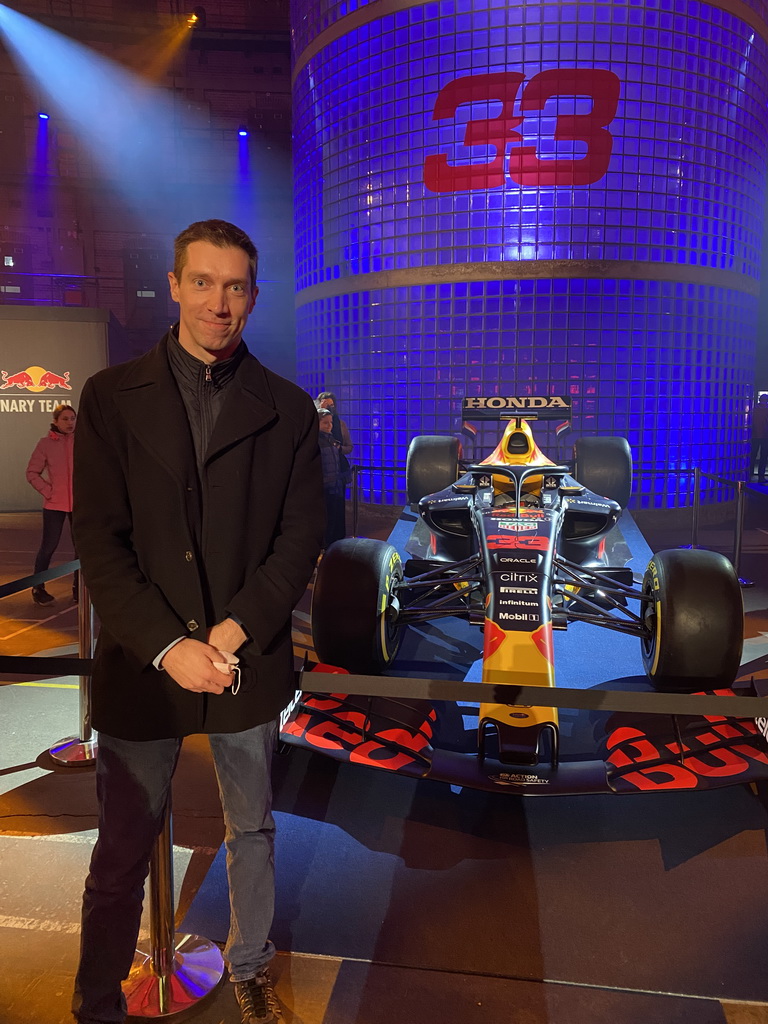 Tim with the Red Bull Racing RB16B Formula 1 car at the `Vleugels to the Max` exhibition at the Koepelgevangenis building