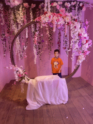 Max at the wedding room at the SuperNova Experience museum