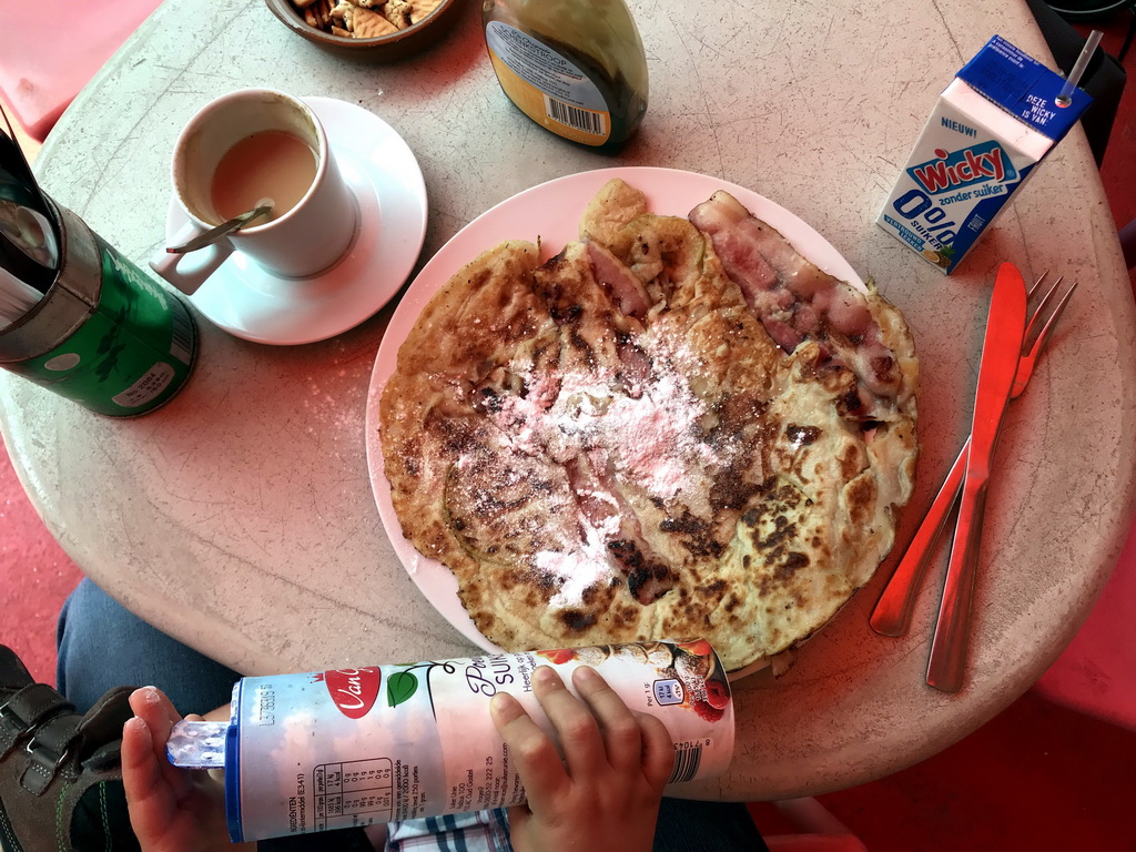 Pancake at the `t T-Huis restaurant at the Stadspark Valkenberg