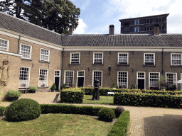 The Tweede Hof garden at the northeast side of the Begijnhof garden