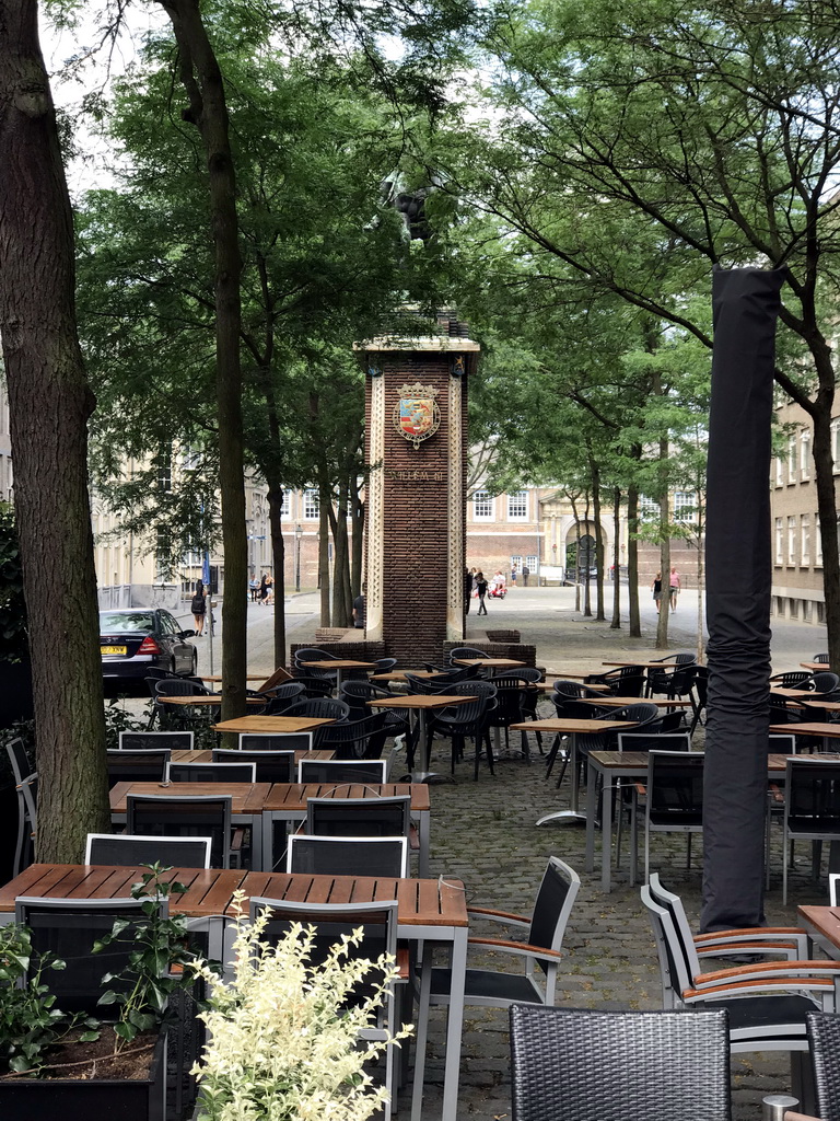 The Kasteelplein square with the Equestrian statue of King William III