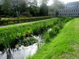 breda_5_008 - 526 kb - 1024x768 - South part of the canal inbetween the French Garden and the English Garden of Bouvigne Castle South part of the canal inbetween the French Garden and the English Garden of Bouvigne Castle