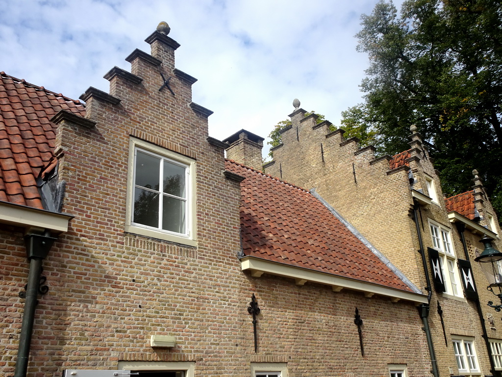 Facade of the Koetshuis building of Bouvigne Castle