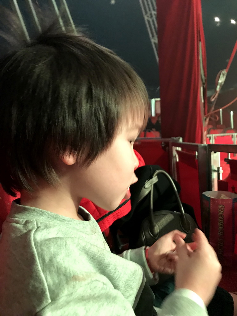 Max looking at the stage of Circus Barones, just before the show