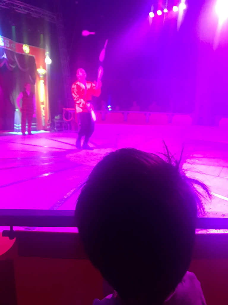 Max with a juggler at Circus Barones, during the show