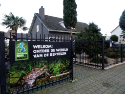 Entrance of the Reptielenhuis De Aarde zoo at the Aardenhoek street