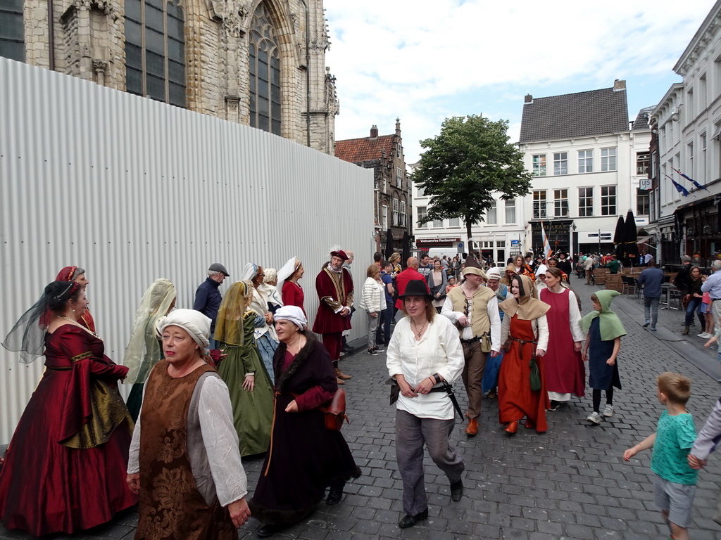 Actors at the north side of the Grote Markt Square, during the Nassaudag