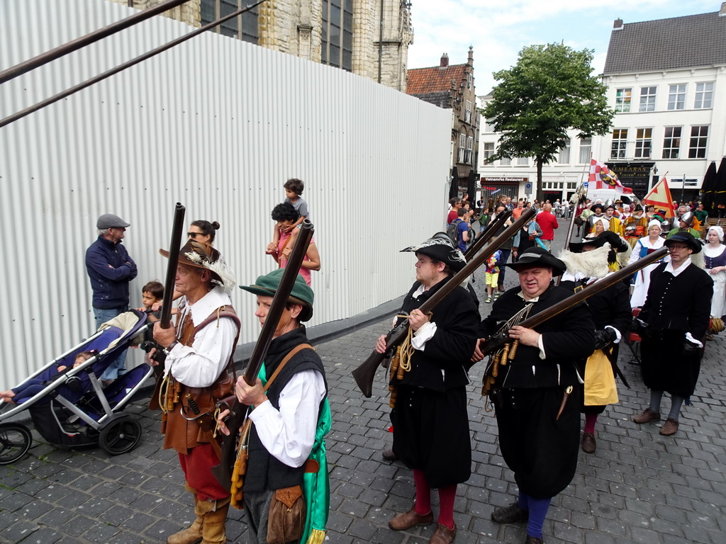 Actors at the north side of the Grote Markt Square, during the Nassaudag