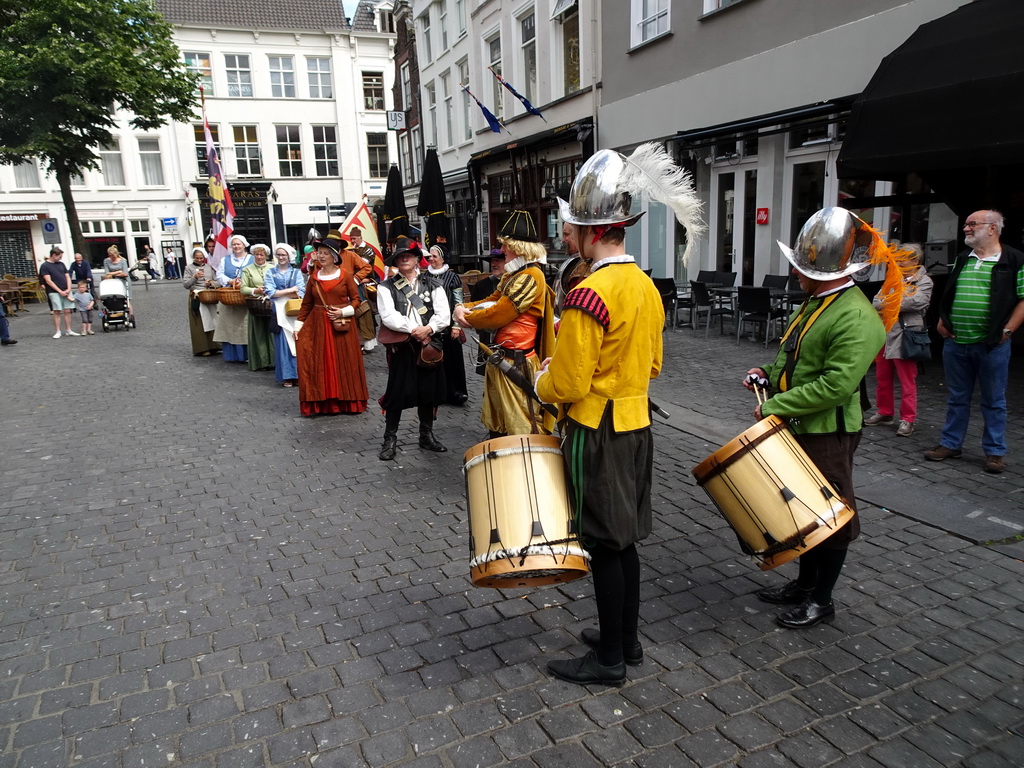 Musicians, flag bearers and other actors at the north side of the Grote Markt Square, during the Nassaudag