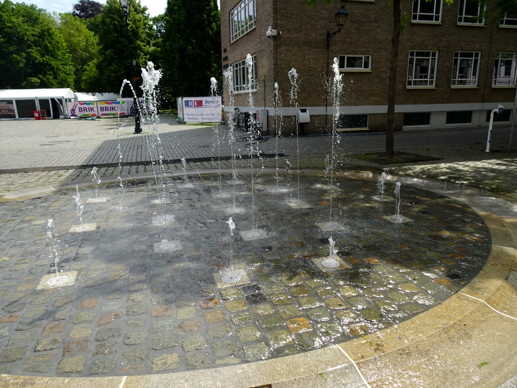 Fountain at the Kasteelplein square