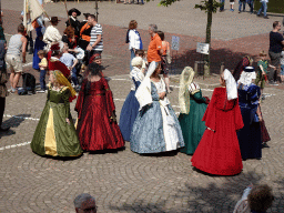 Actors at the Parade square of Breda Castle, viewed from the staircase to the Blokhuis building, during the Nassaudag