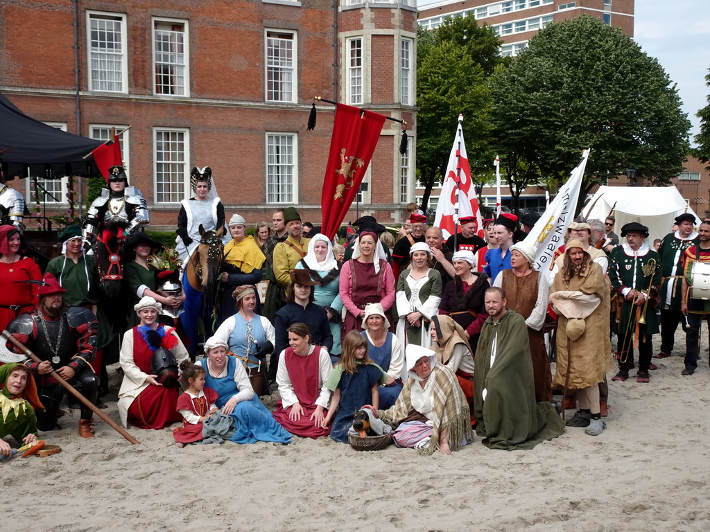 Flag bearers, musicians, knights, horses and other actors at the Parade square in front of the Main Building of Breda Castle, during the Nassaudag