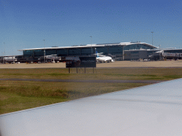 brisbane_009 - 180 kb - 1024x768 - Brisbane Airport, viewed from the airplane from Singapore Brisbane Airport, viewed from the airplane from Singapore
