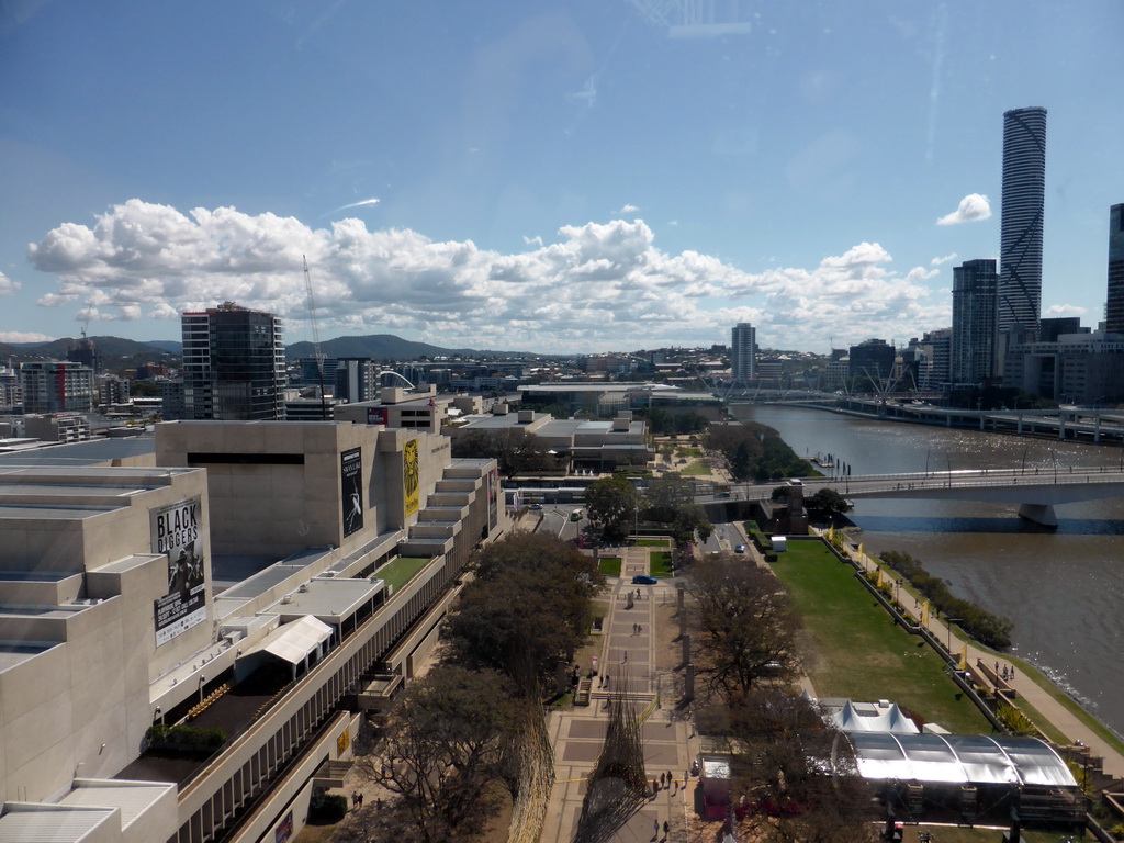 The Queensland Performing Arts Centre, the Queensland Museum & Sciencentre, the Victoria Bridge over the Brisbane River and the skyline of Brisbane, viewed from the Wheel of Brisbane